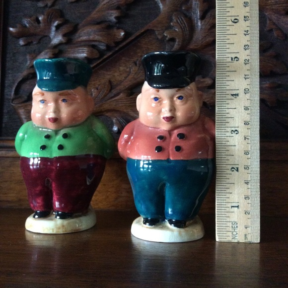 Vintage Tweedledum & Tweedledee Toby Jugs. - Picture 5 of 9